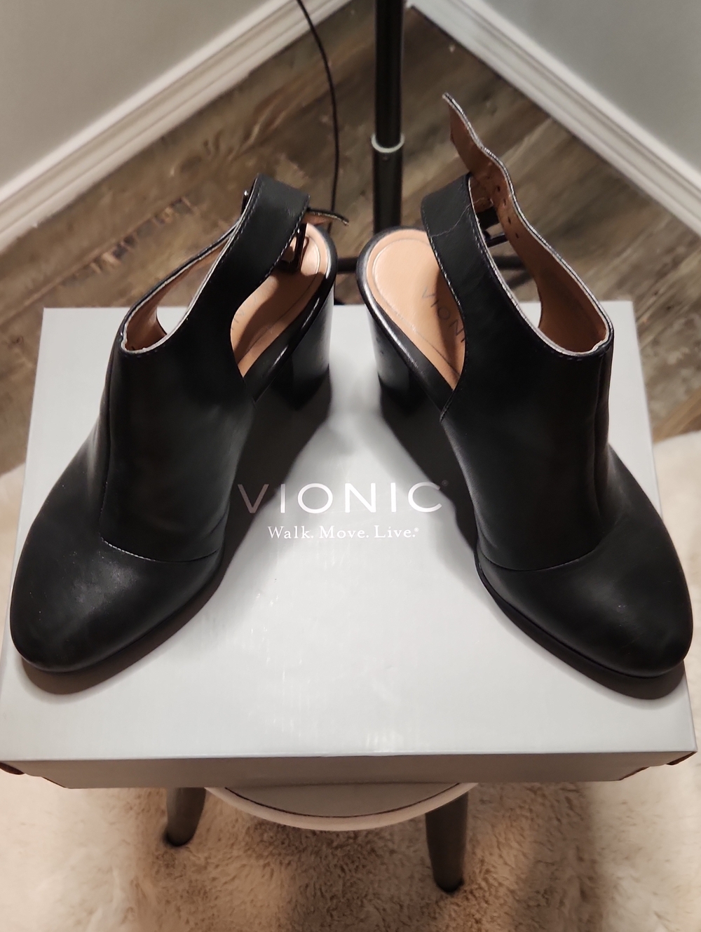 Vionic Black Leather Slingback Block Heel Pumps
